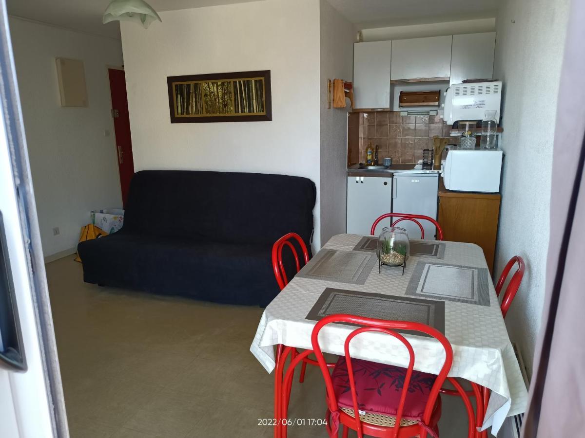 St Pierre La Mer,Appartement T2 En Residence Calme Fleury  Buitenkant foto